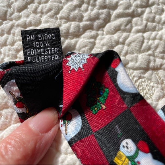 Yule Tie Greetings Christmas polyester men’s necktie - Picture 2 of 4